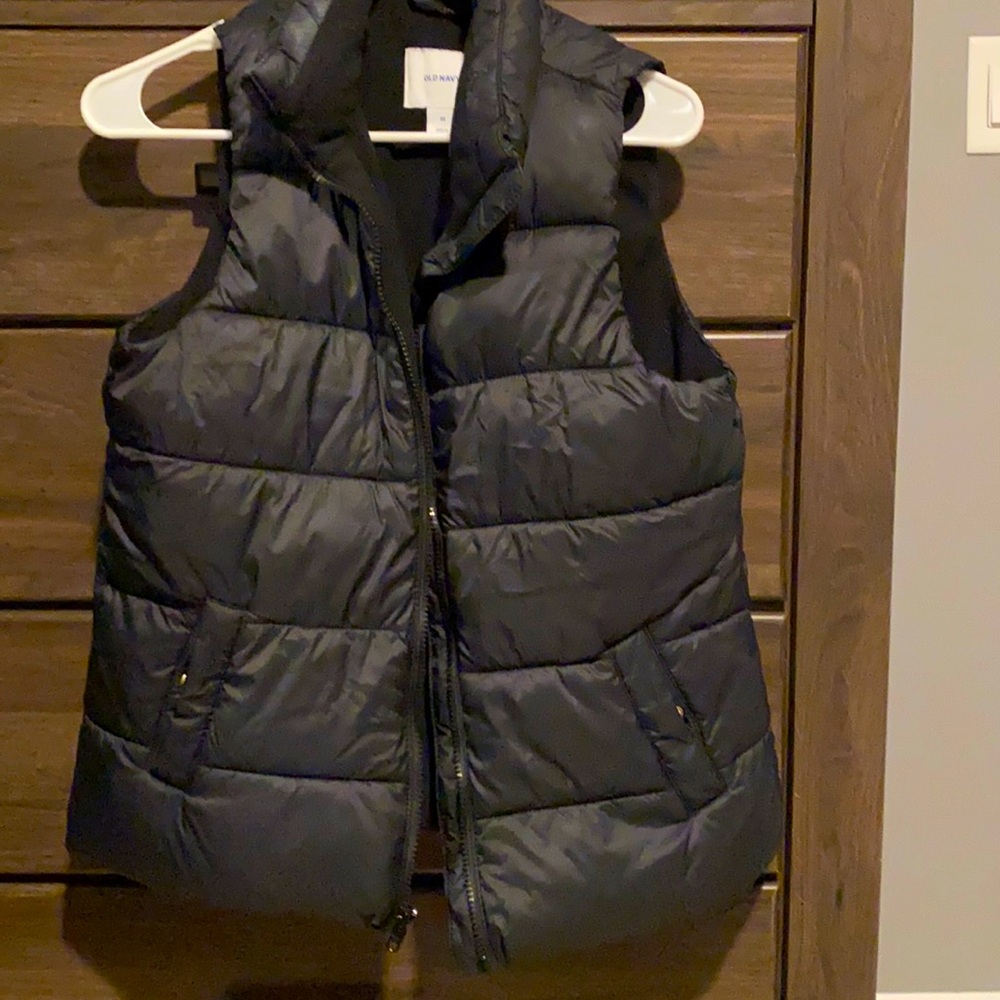 Old Navy Puffer Vest